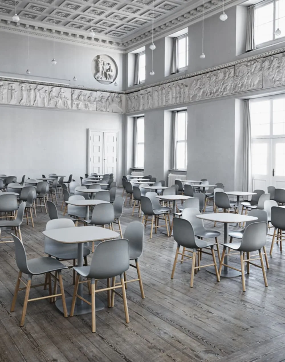 Glozin II Form Chair Brass Base - Image 2